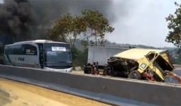 Kecelakaan di Tol Purbaleunyi, Jasa Marga Alihkan Arus Lalu Lintas - JPNN.com