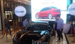 Servis Mobil Listrik Tesla Semudah Merawat Hp - JPNN.com