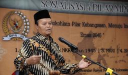 HNW Ingatkan Generasi Muda Jangan Lupa Pesan Soekarno - JPNN.com