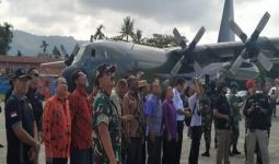 92 Tentara Langit Diterjunkan ke Papua, Disaksikan Panglima - JPNN.com
