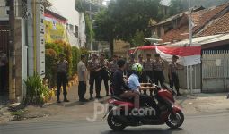 Ratusan Pendukung Bambang Soesatyo Kecewa Kantor Partai Dikunci AMPG - JPNN.com