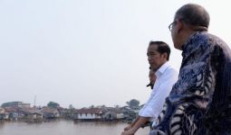 Jokowi Tinjau Program Penataan Kawasan Tepian Sungai Kapuas - JPNN.com