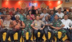 Panglima TNI Berbicara dari Hati ke Hati dengan Tokoh Lintas Agama Papua - JPNN.com