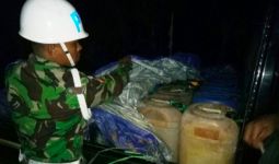 TNI Sikat Penyelundupan 500 Liter Minyak Tanah di Papua - JPNN.com