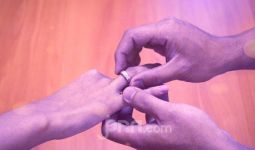 Larangan Menggelar Pernikahan Dicabut, Tetapi Pengantin Tidak Boleh Ciuman - JPNN.com