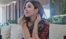 Pakai Pakaian Seksi saat Pole Dance, Gisel Bilang Begini - JPNN.com