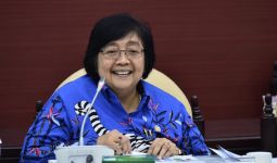 Reje Kampung Bale Bujang Dapat Penghargaan dari Menteri Siti Nurbaya - JPNN.com