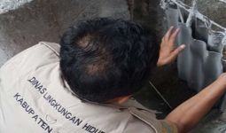 DLH Tutup Saluran Limbah Pabrik Laundry karena Mencemari Sungai Citeureup - JPNN.com