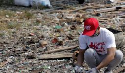 Mengintip Aksi Karyawan Sampoerna Jadi Relawan Bersih-Bersih Kota pada World Clean Up Day 2019 - JPNN.com