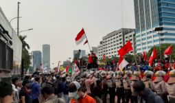Pimpinan DPR Diminta Hadir Menemui Massa Demo Mahasiswa - JPNN.com