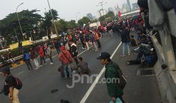 Demo Rusuh, Tol Dalam Kota Lumpuh - JPNN.com