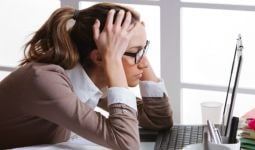 Stres Bisa Menurunkan Kualitas Kesehatan Mata? - JPNN.com