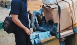 Bea Cukai Blitar Tangkap Sales saat Edarkan Rokok Ilegal - JPNN.com