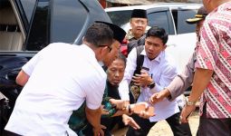 Kesaksian Pak Irsyad, Orang yang Semobil dengan Wiranto Sebelum Penusukan - JPNN.com