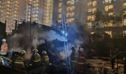 Kebakaran Hebat di Cawang Atas, 20 Unit Rumah Hangus Terbakar, 3 Warga Terluka - JPNN.com