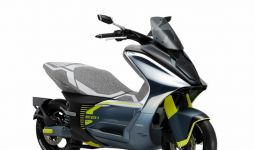 Yamaha E01, Skuter Listrik Pesaing Baru Honda PCX Electric - JPNN.com