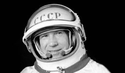 Berita Duka, Kosmonaut Rusia yang Pertama Berjalan di Angkasa Meninggal Dunia - JPNN.com