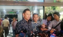 SBY Ditemani AHY dan Ibas Jenguk Wiranto di RSPAD - JPNN.com