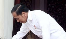 Sedang Mandi, Pak Eko Ditelepon Presiden Jokowi - JPNN.com