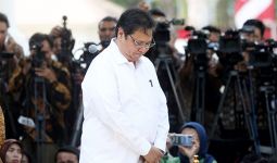 Pasar & Pelaku Bisnis Bereaksi Negatif Jika Airlangga Ngotot Pimpin Golkar - JPNN.com