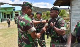 400 Prajurit TNI Sudah Tiba di Papua Barat - JPNN.com