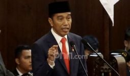 Menurut Arya, Presiden Jokowi Sedang Membaca Arah Politik NasDem - JPNN.com