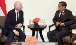 Bertemu Presiden FIFA, Jokowi: Kami Siapkan 10 Stadion untuk Piala Dunia U-20 - JPNN.com