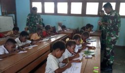 Kebijakan Cerdas Satgas Pamtas RI-PNG Bikin Siswa Antusias Belajar - JPNN.com