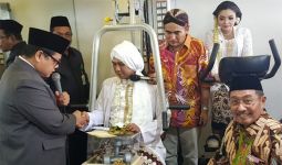 Soekarno, Pangeran Diponegoro, Soedirman dan Teuku Umar pun Nikah Bareng - JPNN.com