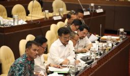 Hadir Raker Perdana di DPR, Mentan Syahrul Tegaskan Pertanian Harus Lebih Maju - JPNN.com