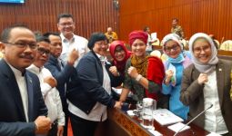 Rapat Perdana dengan Komisi IV, Menteri Siti Paparkan Target KLHK 2020-2024 - JPNN.com