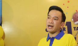 Ruben Onsu Traktir 50 Pedagang Bakso Keliling - JPNN.com