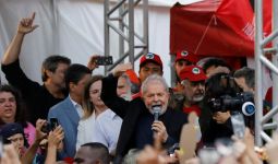 Bebas dari Penjara, Eks Presiden Brasil Langsung Ajak Pendukung Demo - JPNN.com