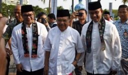 Pak JK Dikawal Paspampres, Disambut Hangat Anies Baswedan - JPNN.com