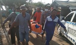 Mayat Laki-Laki Mengapung di Perairan Kota Jawa - JPNN.com