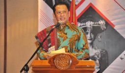 Bamsoet Dukung Ulos Sebagai Warisan Budaya Tak Benda Dunia - JPNN.com
