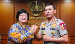 Menteri Siti Bertemu Kapolri Baru, Siap Sikat Para Perusak Alam - JPNN.com