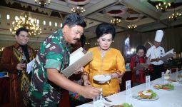 Keren! Panglima TNI Jadi Juri Lomba Memasak Nasi Goreng - JPNN.com