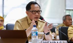 DPR Ogah Intervensi Tito Karnavian Soal SKT FPI  - JPNN.com