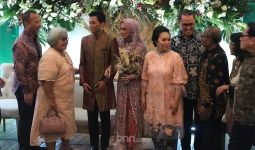 Mantan Jaksa Chuck Suryosumpeno Semringah Bisa Hadiri Pernikahan Putranya - JPNN.com