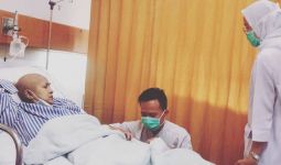 Kembali Dirawat di Rumah Sakit, Ini yang Dikeluhkan Ria Irawan - JPNN.com