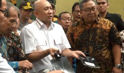 Teten Masduki Bandingkan Kualitas Pacul Sukabumi dengan Tiongkok - JPNN.com
