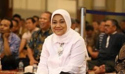 Ida Fauziyah Sampaikan Apresiasi untuk Petugas Posko THR Kemnaker - JPNN.com