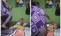 Suami Jarang Pulang, Istri Kesal Lantas Siksa Dua Anaknya Sambil Direkam, Videonya Viral - JPNN.com
