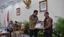 Pelindo III Raih Penganugerahan Keterbukaan Informasi Publik 2019 - JPNN.com