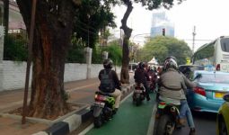 Lapor, Pak Anies Jalur Sepeda di Jaksel Masih Dilintasi Pengendara Motor - JPNN.com