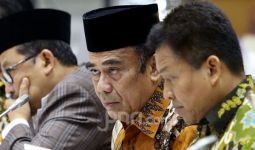 Menag Fachrul Razi Sudah Siapkan 3 Opsi Strategi Penyelenggaraan Haji 2021 - JPNN.com