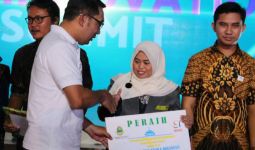 IPPNU Terima Penghargaan dari Gubernur Jabar Sebagai OKP Terbaik - JPNN.com