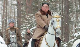 Kim Jong Un Kunjungi Wilayah Terdampak Angin Topan, Satu Pejabat Kena Sikat - JPNN.com