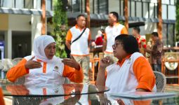 Gubernur Jatim Mengaku Sudah Lama Jatuh Cinta Pada Menteri Siti - JPNN.com
